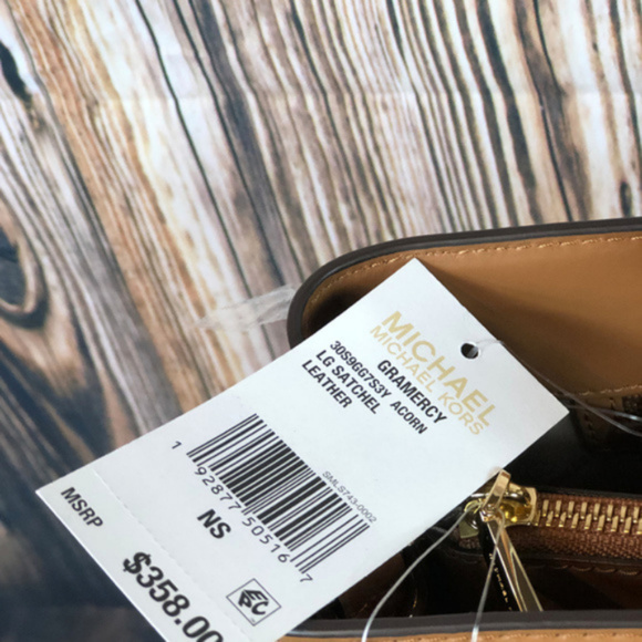 Michael Kors Gramercy Large Chain Acorn Satchel - Picture 5 of 8